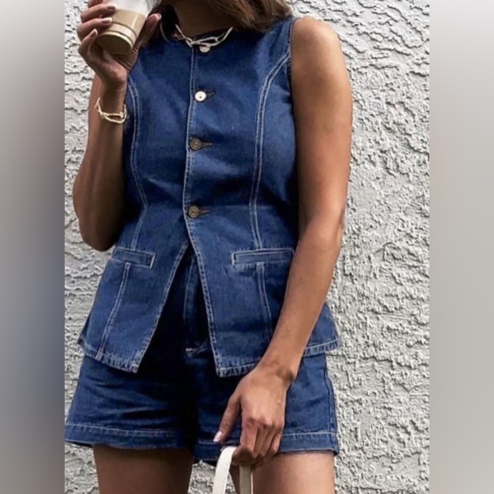 Sleeveless Denim Vest and Shorts Set - Picture 5 of 6